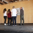 co met groep op podium